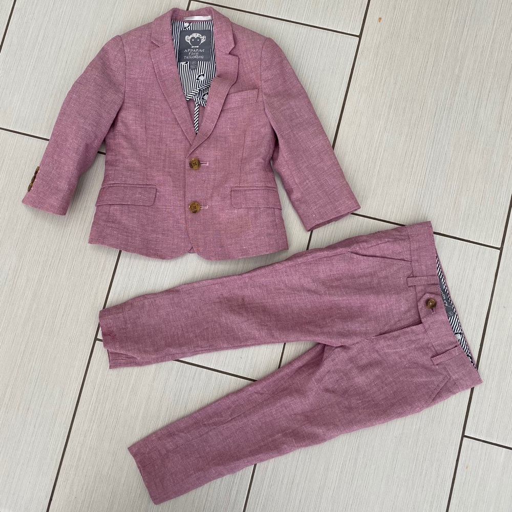 Boys suit 3T